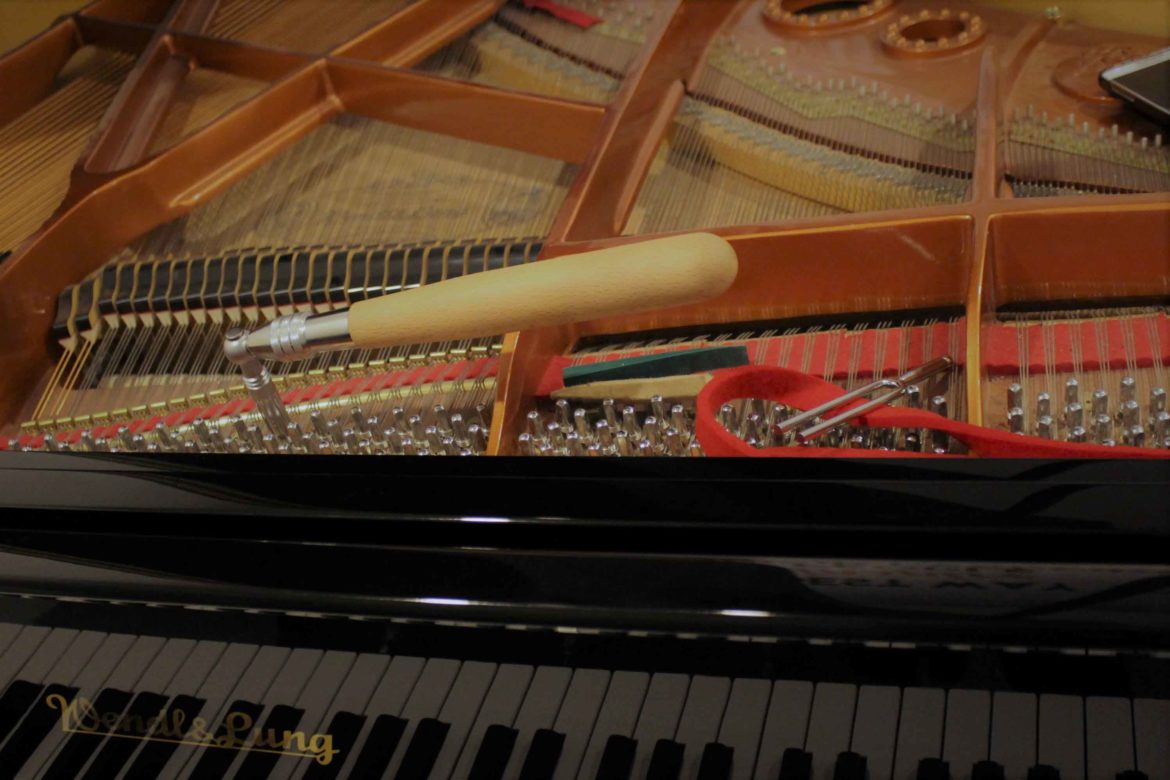 Bảng giá dịch vụ sửa chữa, lên dây đàn piano tại TP. HCM